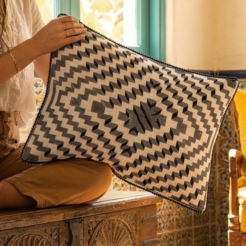 Ignite Lot of 2 Optical‎ Illusion Throw Pillow Covers Black White 16x24 NEW